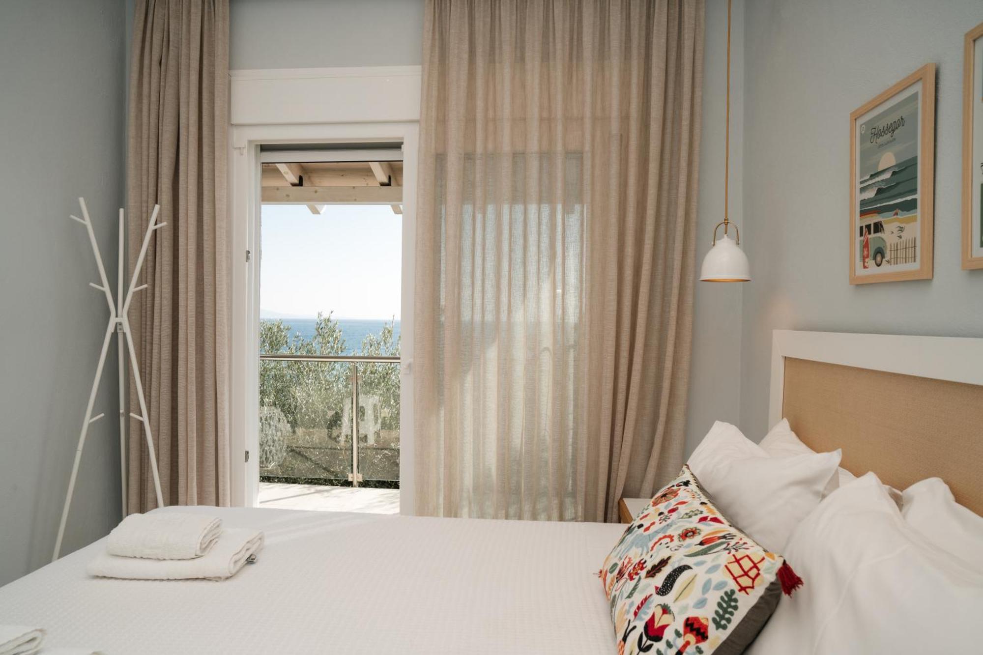 Aegean View Villa Loutra Elevtheron Exterior photo