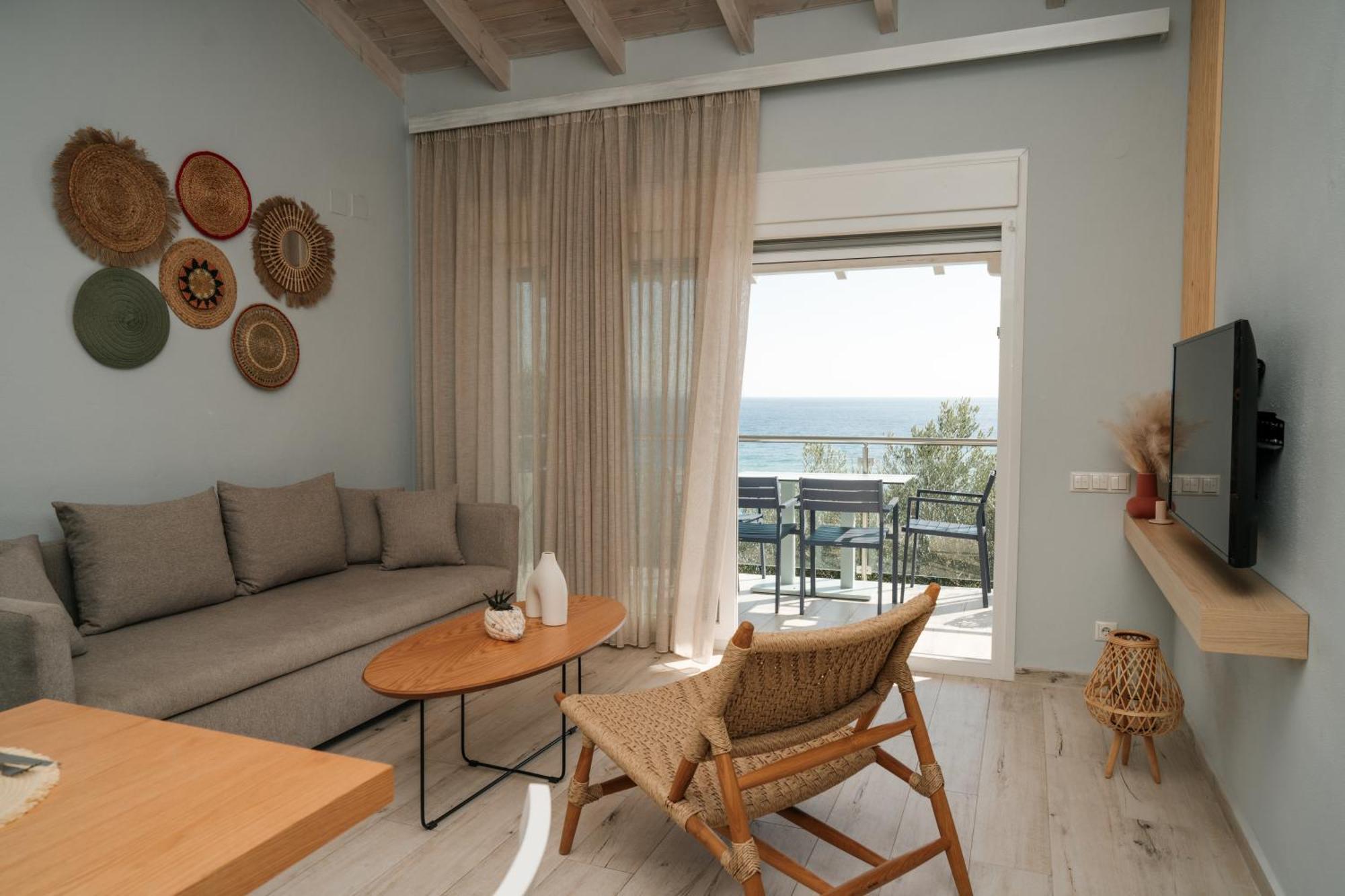 Aegean View Villa Loutra Elevtheron Exterior photo